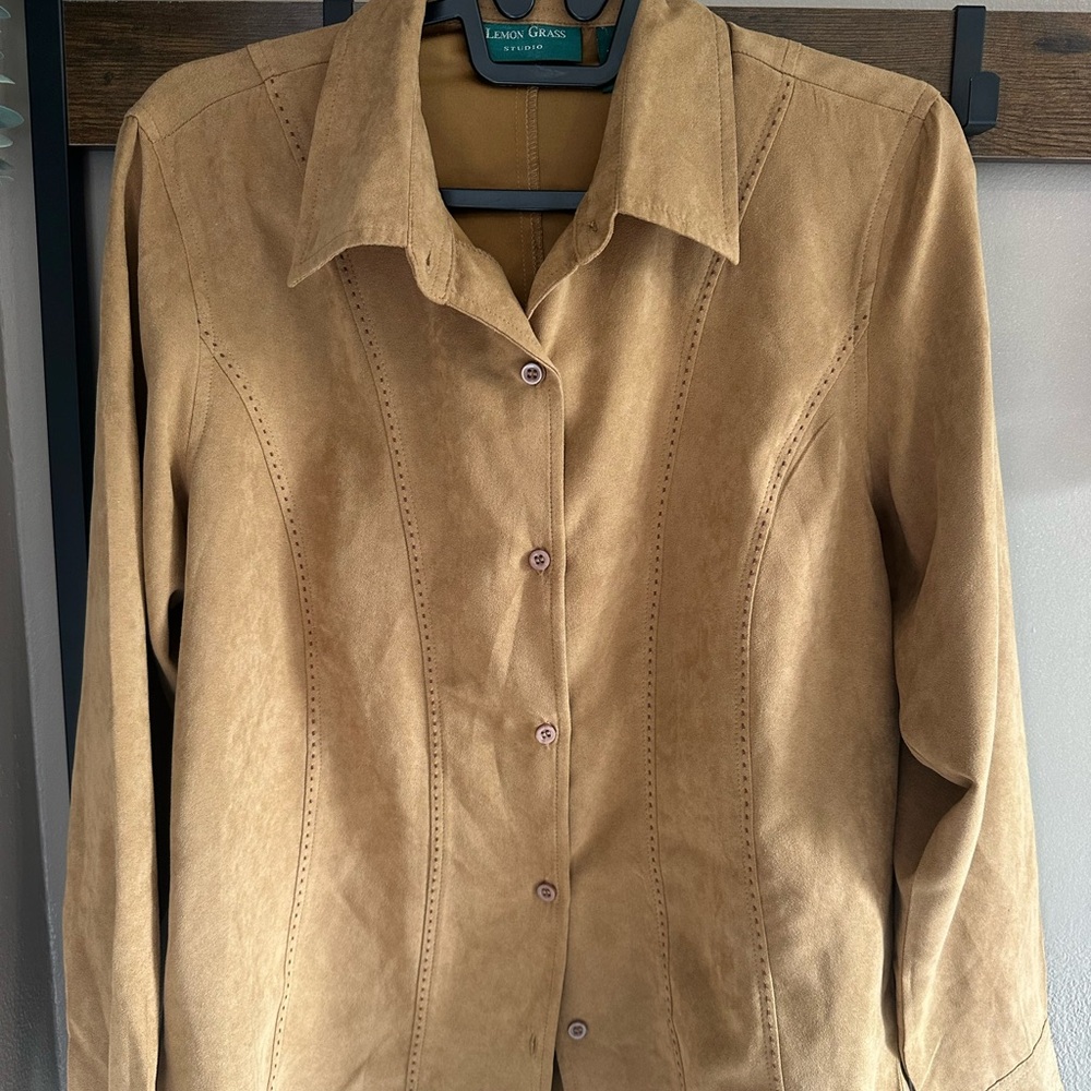 Lemon Grass Tan Faux Suede Button-Front Women's Shirt